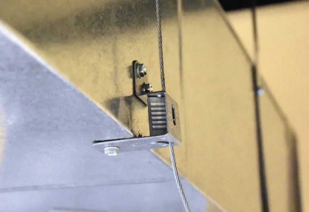 DURO DYNE 031075 KV Bracket Assembly with Cable Lock